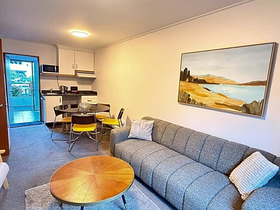 Amity Serviced Apartments