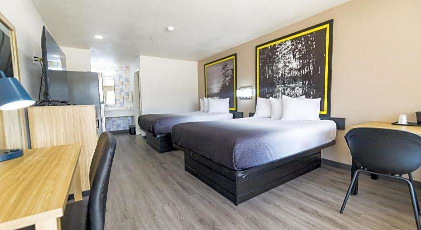Super 8 by Wyndham Jasper TX
