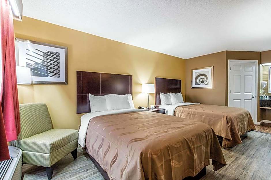 Quality Inn Bessemer I-20 exit 108