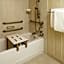 DoubleTree Suites by Hilton Hotel Seattle Airport - Southcenter