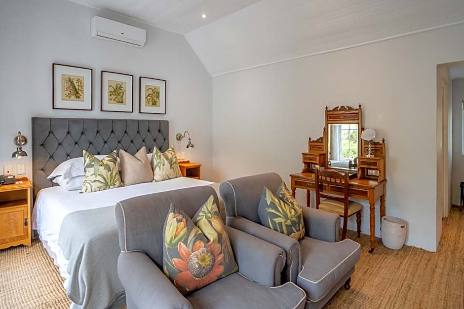 Hunters Country House