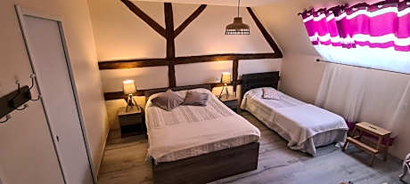 Triple Room with Private Bathroom