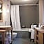 Le Coq Chantant Studios d'Hôtes & Boutique Hôtel St-Livres