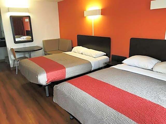 Hotel 465 By Regency