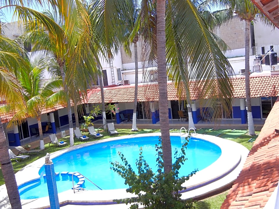 Hotel Plaza Almendros