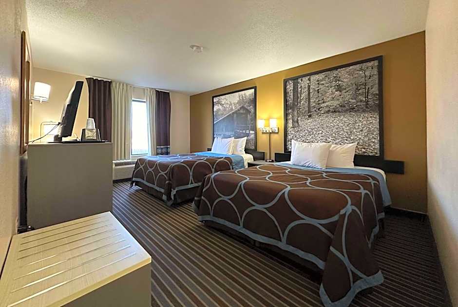 Super 8 by Wyndham Columbia Clark Lane