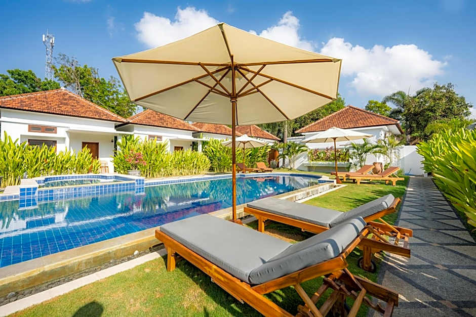 Nomada Villas - Giant Pool - Private Kitchen - Free Gym Access - Up to 40Mbps WiFi