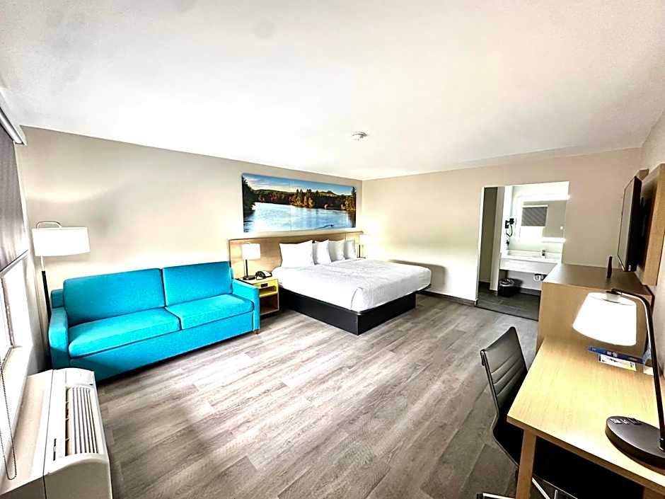 Days Inn & Suites by Wyndham Bossier City - Casino Area