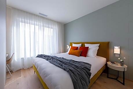 Executive One-Bedroom Apartment with Balcony