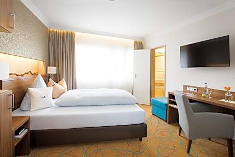 Single Room Business-Premium