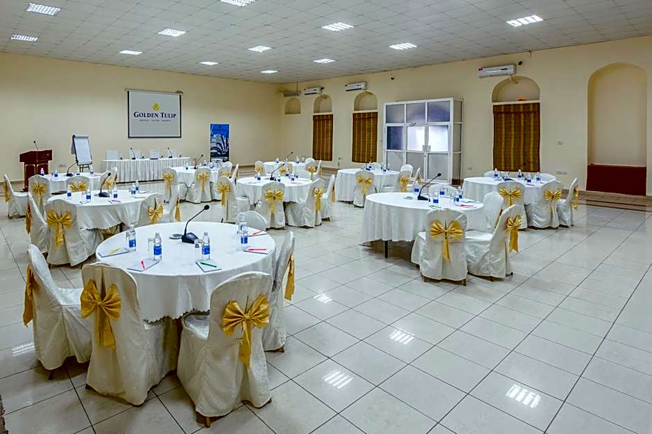 Golden Tulip Stone Town Boutique