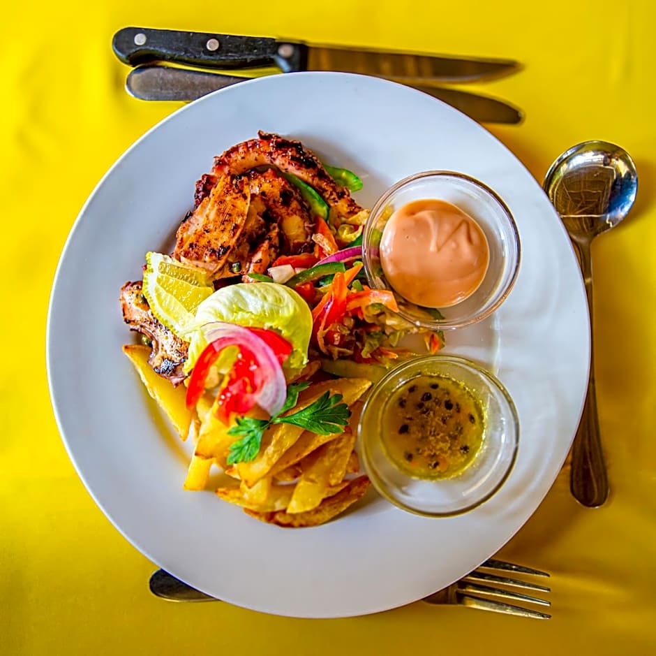 AHG Sun Bay Mlilile Beach Hotel