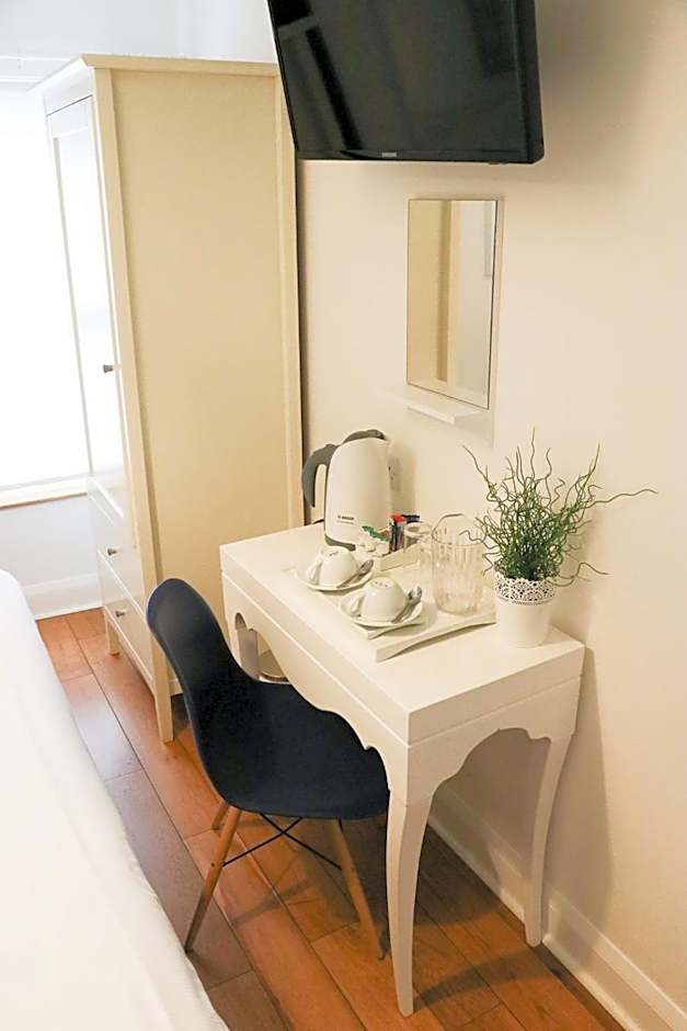 The Queen's Head Hotel