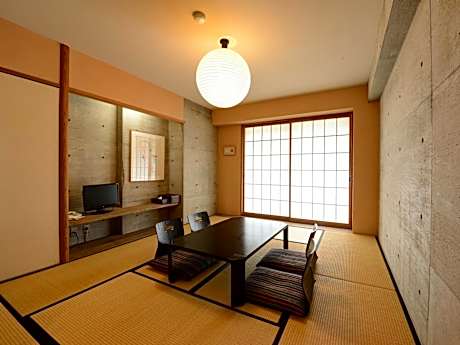 Triple Room with Private Bathroom