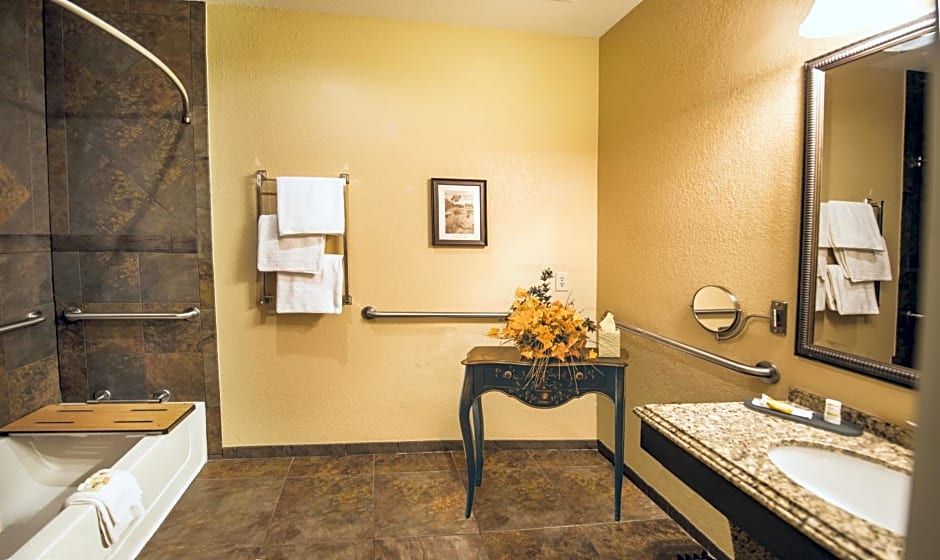 La Quinta Inn & Suites by Wyndham Marble Falls