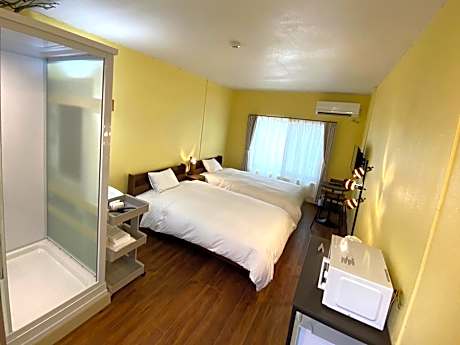Business Twin Room with Shower and Toilet, Non-Smoking