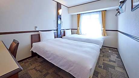 Twin Room - Non-Smoking