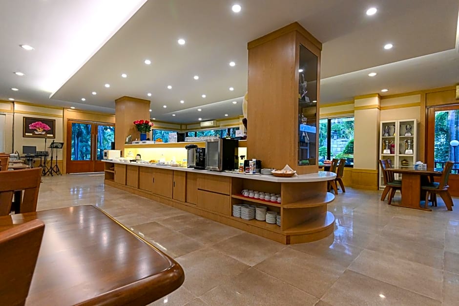 Suanphung Bonsai Village