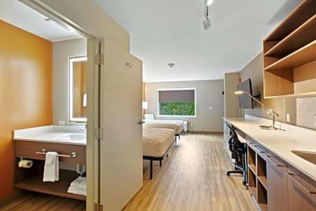 Studio with 2 Double Beds - Non-Smoking