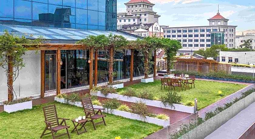 Novotel Nantong Center