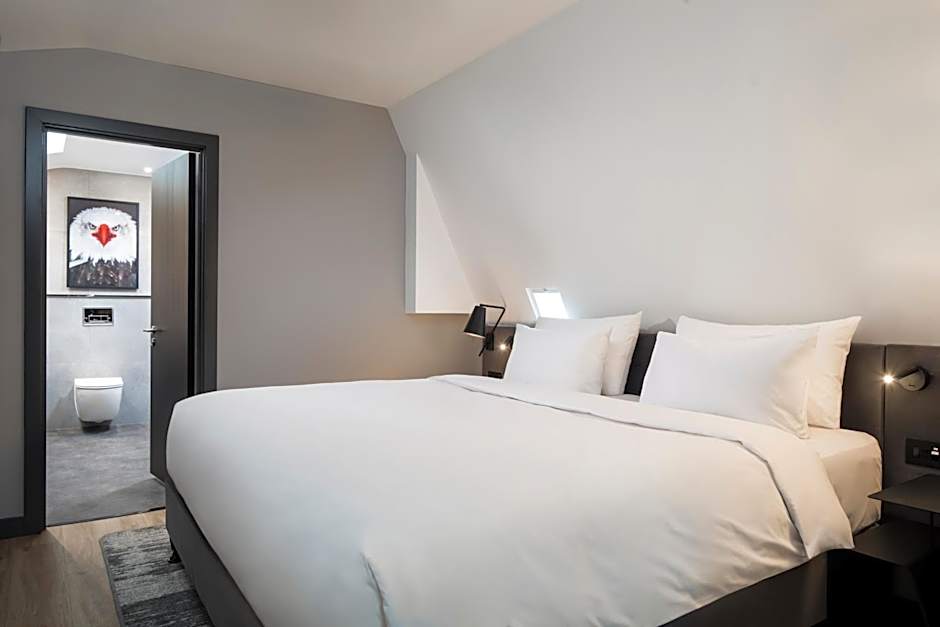 Radisson RED Hotel, Liverpool