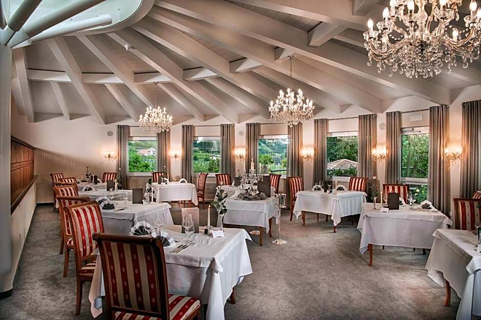 FAYN garden retreat hotel