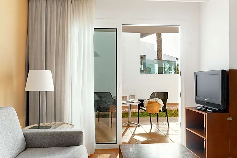 Sunprime Atlantic View Suite & Spa