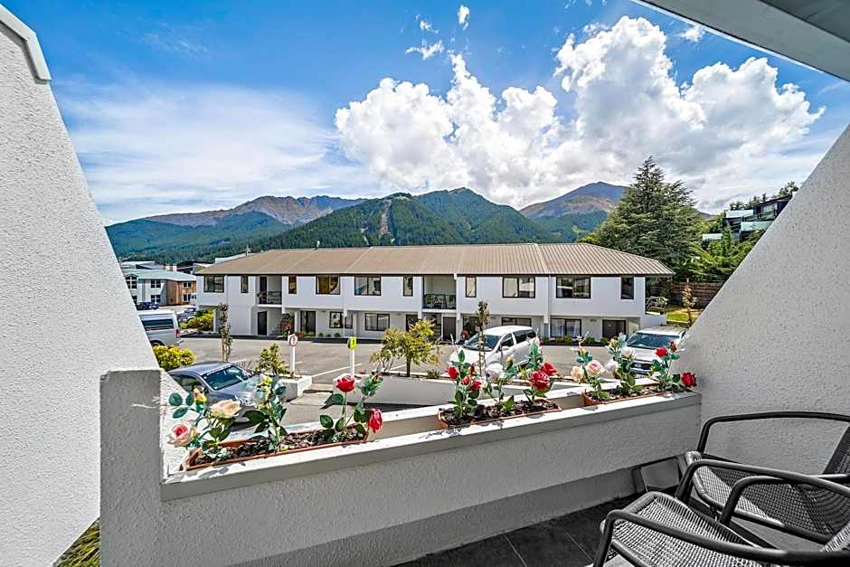 Amity Serviced Apartments