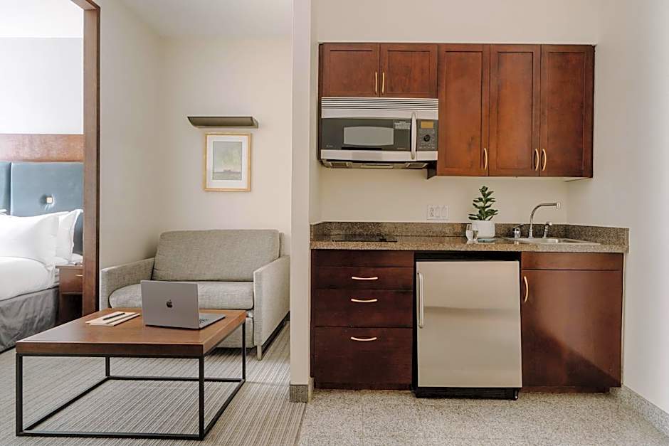 Club Quarters Hotel in Houston