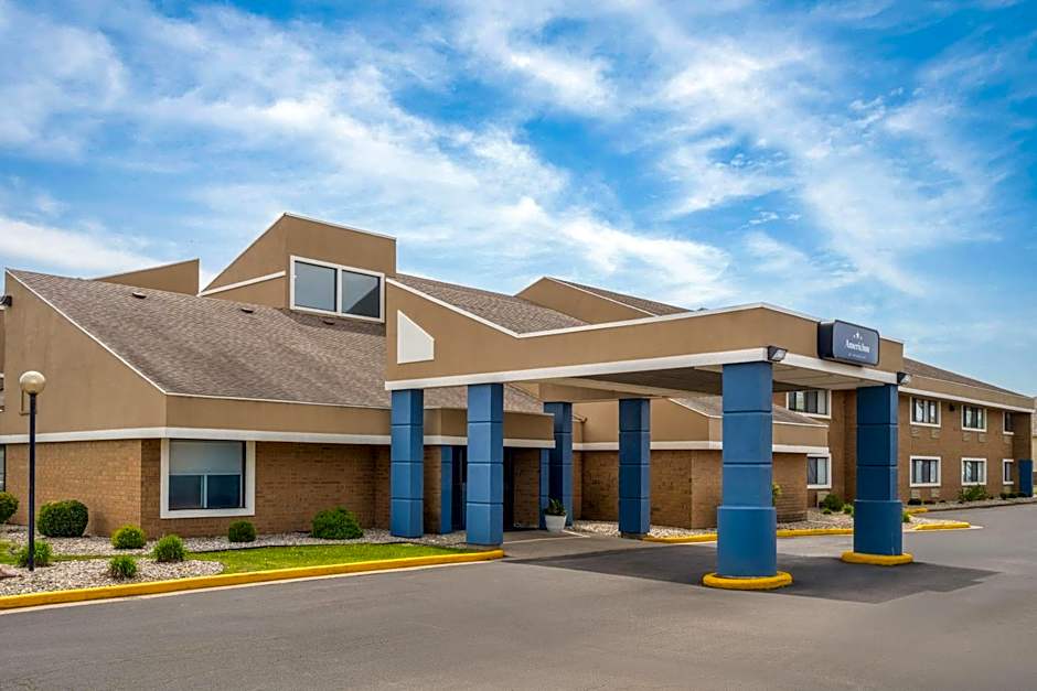 AmericInn by Wyndham Marshfield