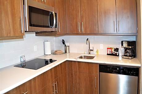 Queen Room - Mobility/Hearing Access - Non-Smoking