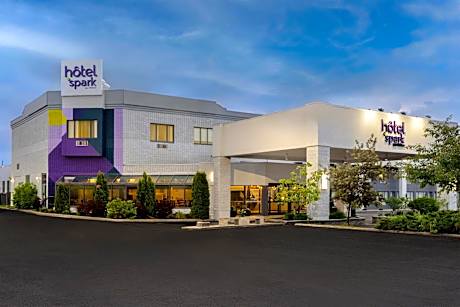 Spark by Hilton Montreal Brossard