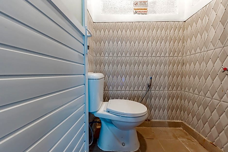 RedDoorz @ Niagara Waterpark