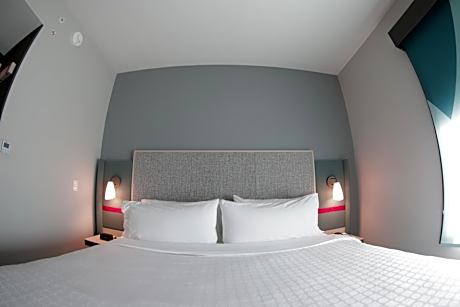 Standard King Room - Accessible