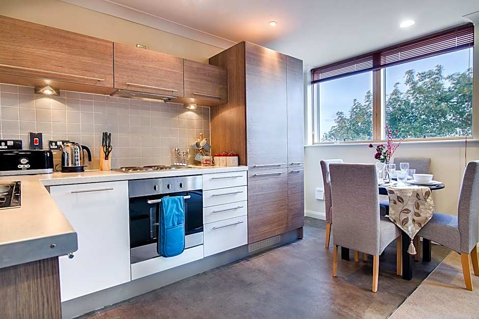 Mica Point City Centre Apartment