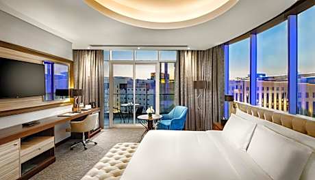 Premium King Room