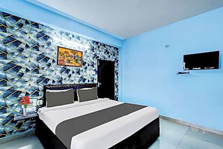 Deluxe Double or Twin