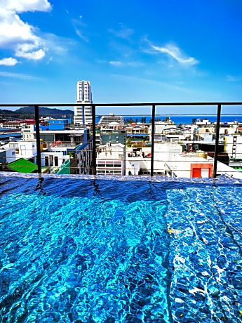 Phoenix Grand Hotel