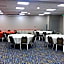 Holiday Inn Express & Suites Tracy By IHG