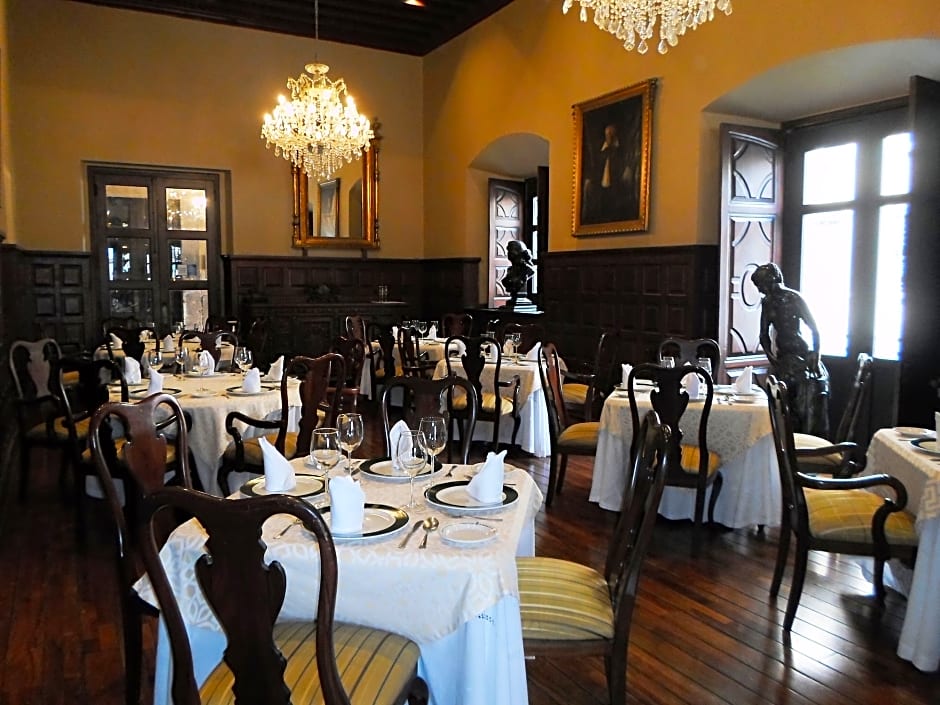 Hotel Virrey De Mendoza