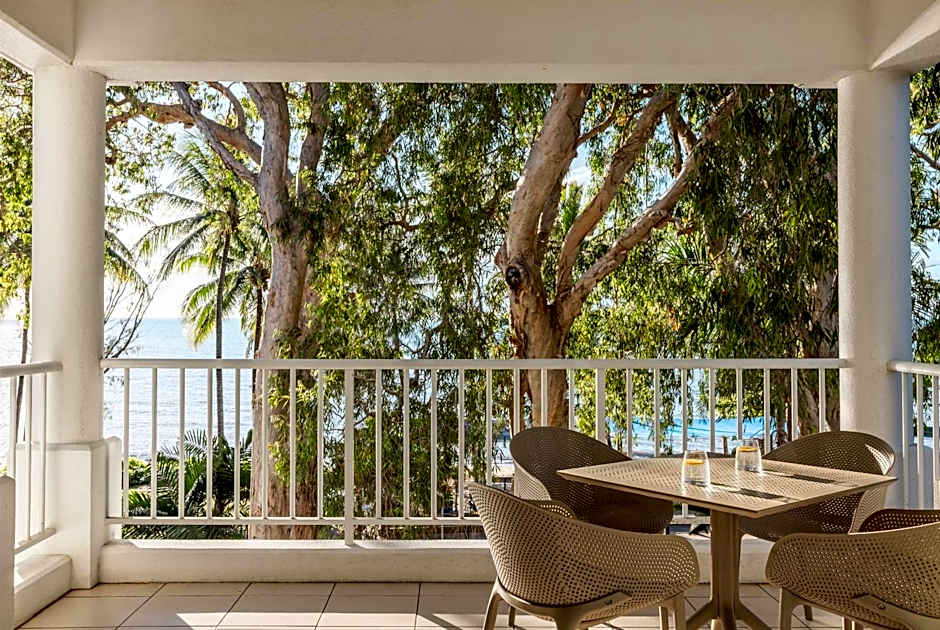 Peppers Beach Club & Spa