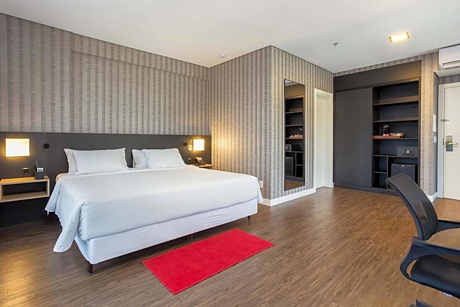 Hilton Garden Inn Praia Brava