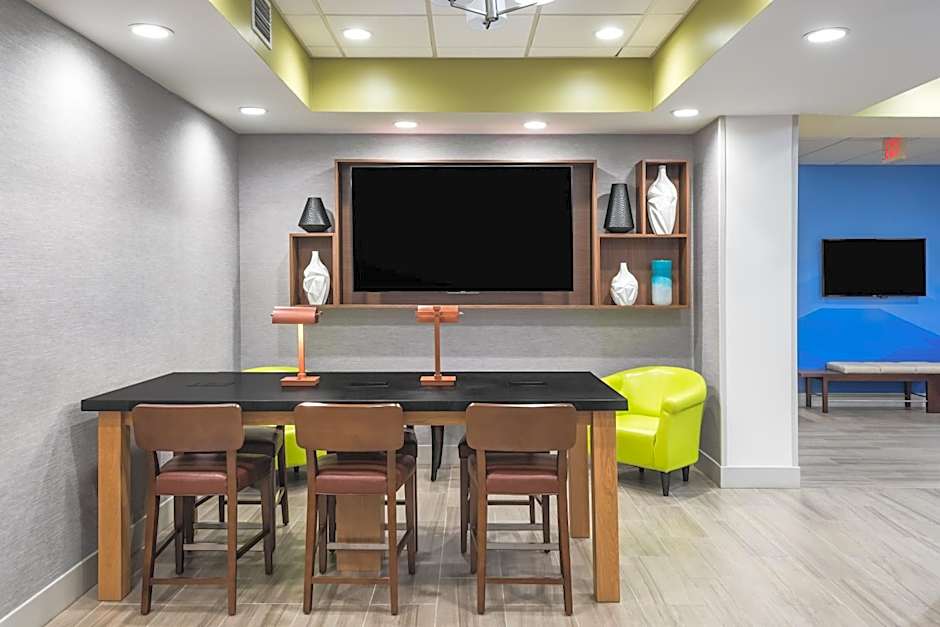 Holiday Inn Express Hotel & Suites Bartow By IHG