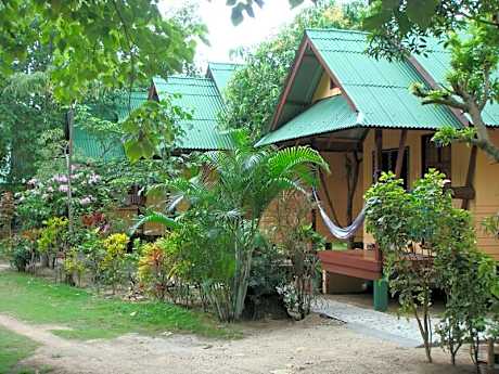 Sandee Bungalow