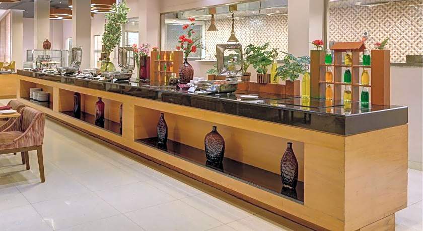 Hotel Naveen Lakeside