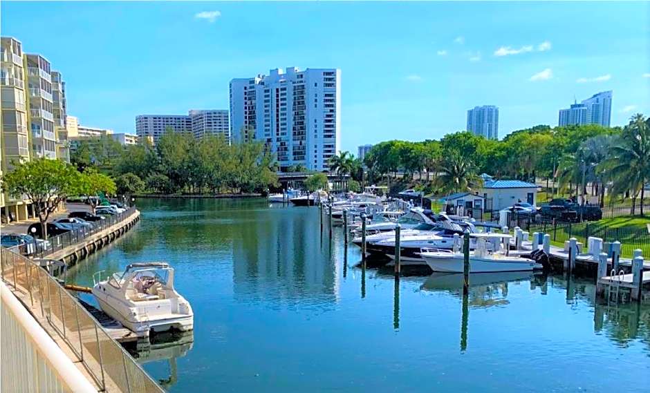 Bposhtels Hollywood Florida