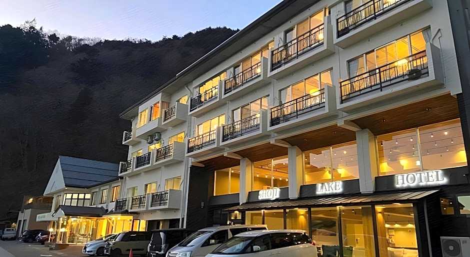 Shoji Lake Hotel