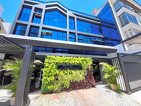 BAMBINA HOTEL -Adultos Somente