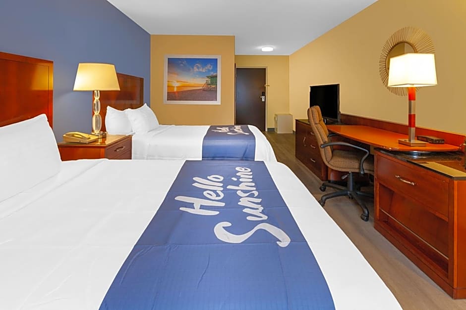 Days Inn by Wyndham Milan Sandusky South
