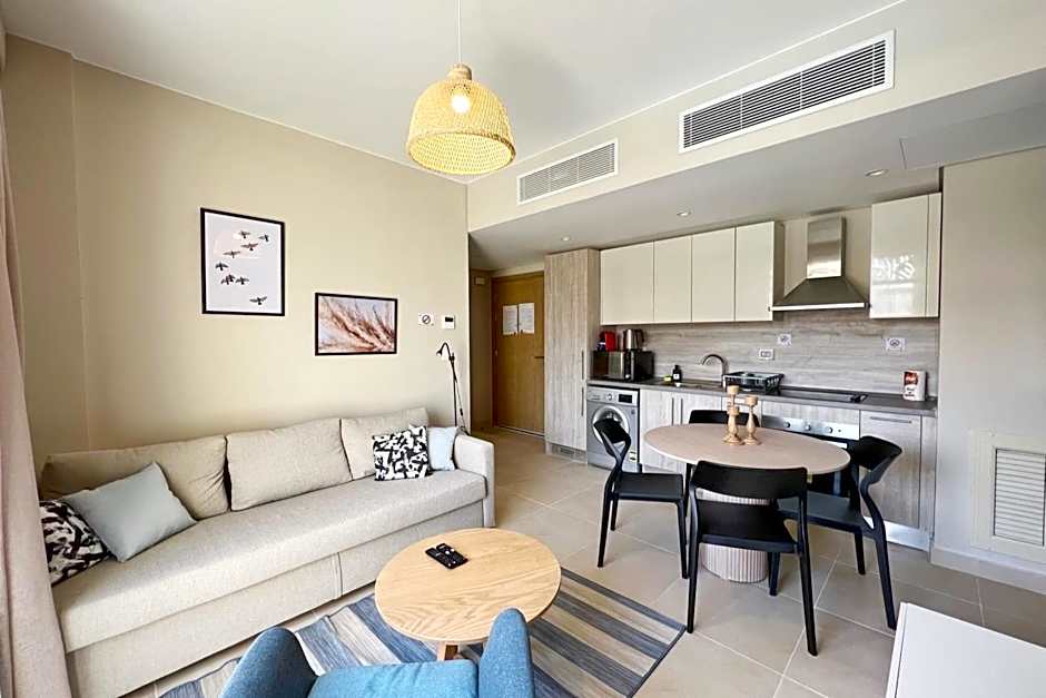 Smooth & Snug 1 BDR Mangroovy Free Beach & Pool Access